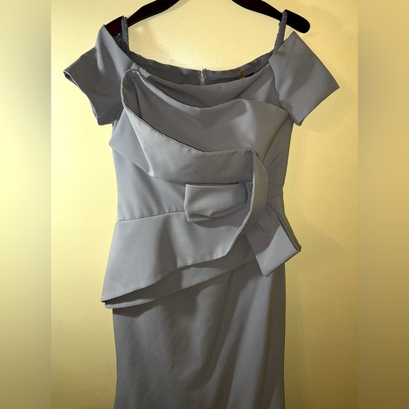 ALEXANDER BY DAYMOR Formal Dress Size 10 - Picture 5 of 9